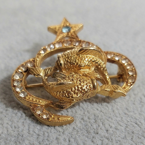Vintage St. Labre signed Pisces jewelry brooch pin - Picture 2 of 8